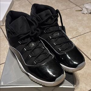 Jordan jubilee 25th anniversary Jordan retro 11 Black and White Sneakers